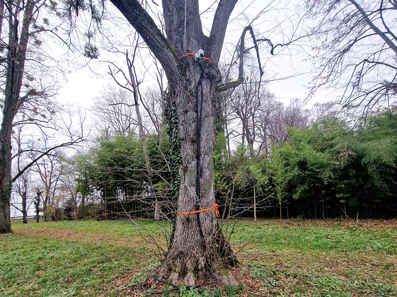 Installation provisoire d'un ensemble vidéo pour un chantier